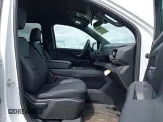 2024 Chevrolet Silverado EV Work Truck с VIN 1GC10VEL6RU201587, выставлен на аукционе IAAI как лот 41972696 с пробегом Не указан миль и . История ставок и продаж доступна на DreamBid. Изображение 5.