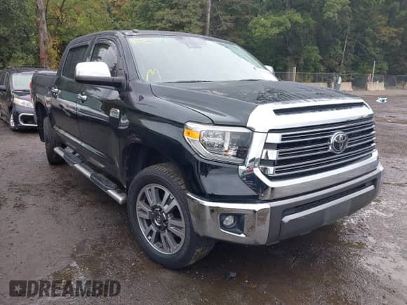 2019 Toyota Tundra SR5 с VIN 5TFAY5F15KX792392, выставлен на аукционе IAAI как лот 43157300 с пробегом 73 246 миль миль и . История ставок и продаж доступна на DreamBid. Изображение 1.
