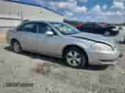 2007 Chevrolet Impala LT z VIN 2G1WT58K179367180, wystawiony jako Copart lot #81703035 z przebiegiem 212 010 mil mil oraz Szkoda całkowita • Salvage title. Historia ofert i sprzedaży dostępna na DreamBid. Obrazek 4.