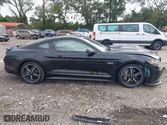 2017 Ford Mustang GT с VIN 1FA6P8CFXH5286139, выставлен на аукционе IAAI как лот 43323886 с пробегом 68 069 миль миль и . История ставок и продаж доступна на DreamBid. Изображение 13.