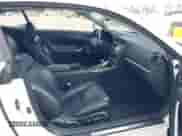 2012 Lexus IS 250 C z VIN JTHFF2C28C2526045, wystawiony jako IAAI lot #42447220 z przebiegiem 107 864 mil mil oraz . Historia ofert i sprzedaży dostępna na DreamBid. Obrazek 5.