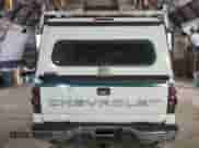 2003 Chevrolet Silverado 1500 LS z VIN 1GCEK14V33Z173927, wystawiony jako Copart lot #56017245 z przebiegiem Nie podano mil oraz Czysty tytuł • Clean title. Historia ofert i sprzedaży dostępna na DreamBid. Obrazek 6.