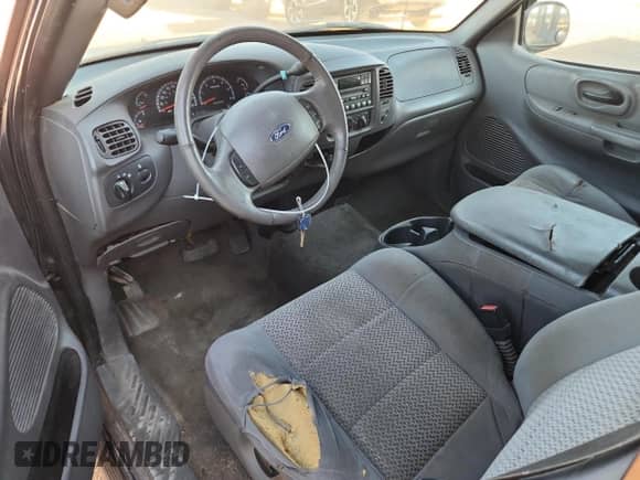 2003 Ford F-150 XL with VIN 2FTRX17253CA06180, listed as a Copart auction lot 86239945 with 270,720 mi miles and Clean title. Bid and sale history available at DreamBid. Image 8.