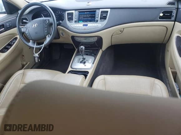 2011 Hyundai Genesis с VIN KMHGC4DE4BU135010, выставлен на аукционе Copart как лот 66292955 с пробегом 108 293 миль миль и Списание • Salvage title. История ставок и продаж доступна на DreamBid. Изображение 8.