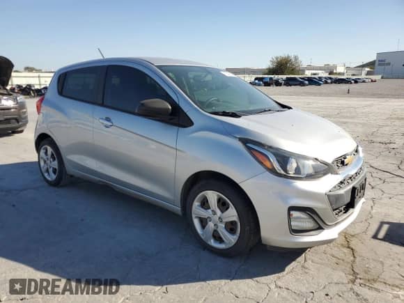 2019 Chevrolet Spark LS z VIN KL8CB6SA6KC718940, wystawiony jako Copart lot #87459955 z przebiegiem 112 392 mil mil oraz Czysty tytuł • Clean title. Historia ofert i sprzedaży dostępna na DreamBid. Obrazek 4.