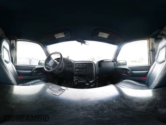 2002 Chevrolet Astro Cargo z VIN 1GCDM19X52B133954, wystawiony jako IAAI lot #42207190 z przebiegiem 413 567 mil mil oraz . Historia ofert i sprzedaży dostępna na DreamBid. Obrazek 18.