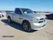 2014 Ram 1500 Express z VIN 3C6JR6AT8EG127188, wystawiony jako IAAI lot #41658879 z przebiegiem 93 431 mil mil oraz . Historia ofert i sprzedaży dostępna na DreamBid. Obrazek 1.