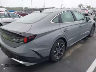 2024 Hyundai Sonata SEL with VIN KMHL64JA1RA399692, listed as a IAAI auction lot 42505209 with 25,558 mi miles and . Bid and sale history available at DreamBid. Image 4.