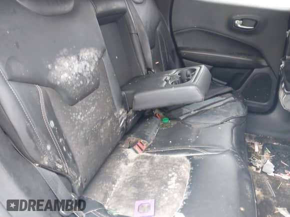 2018 Jeep Compass Latitude with VIN 3C4NJDBB9JT245408, listed as a IAAI auction lot 42730044 with Not provided miles and . Bid and sale history available at DreamBid. Image 8.