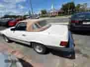 1983 Mercedes-Benz 380 SL with VIN WDBBA45A2DB023819, listed as a Copart auction lot 68454035 with 93,076 mi miles and Clean title. Bid and sale history available at DreamBid. Image 3.