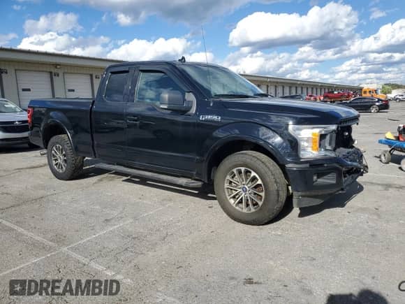 2018 Ford F-150 Lariat z VIN 1FTFX1EG0JFA80044, wystawiony jako Copart lot #87447945 z przebiegiem 114 936 mil mil oraz Czysty tytuł • Clean title. Historia ofert i sprzedaży dostępna na DreamBid. Obrazek 4.