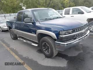 2000 Chevrolet Silverado 1500 LT с VIN 2GCEK19TXY1205957, выставлен на аукционе IAAI как лот 43394018 с пробегом Не указан миль и . История ставок и продаж доступна на DreamBid. Изображение 1.