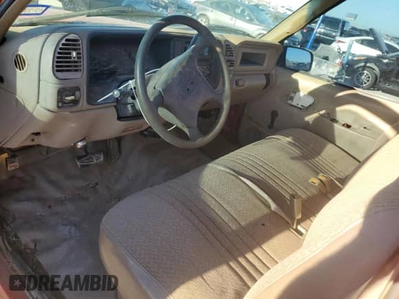 2000 Chevrolet Silverado 2500 с VIN 1GCGK24R5YR172741, выставлен на аукционе Copart как лот 71924014 с пробегом 230 680 миль миль и Списание • Salvage title. История ставок и продаж доступна на DreamBid. Изображение 8.