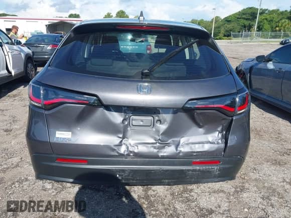 2025 Honda HR-V LX with VIN 3CZRZ1H38SM713952, listed as a IAAI auction lot 42744829 with 5,926 mi miles and . Bid and sale history available at DreamBid. Image 16.
