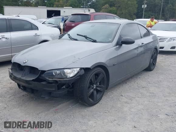 2008 BMW 3 Series 335i with VIN WBAWB73568P040863, listed as a IAAI auction lot 43367833 with 146,119 mi miles and . Bid and sale history available at DreamBid. Image 2.