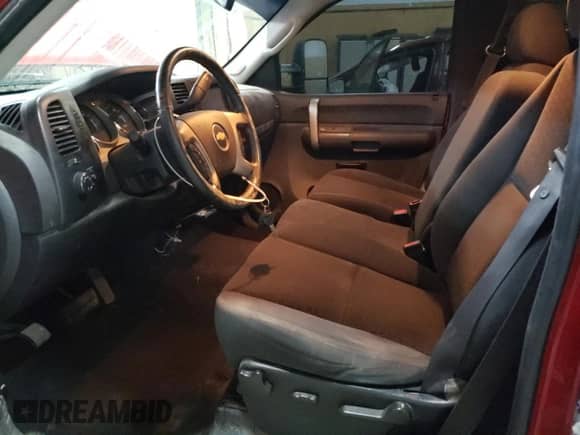 2007 Chevrolet Silverado 1500 with VIN 2GCFK19Y671703720, listed as a Copart auction lot 84562745 with 220,005 mi miles and Clean title. Bid and sale history available at DreamBid. Image 7.