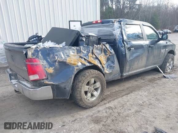 2019 Ram 1500 SLT z VIN 1C6RR7TT2KS576702, wystawiony jako IAAI lot #41547114 z przebiegiem 89 331 mil mil oraz . Historia ofert i sprzedaży dostępna na DreamBid. Obrazek 4.