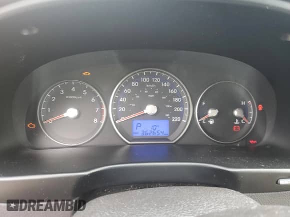 2012 Hyundai Santa Fe GLS с VIN 5XYZG4AGXCG137094, выставлен на аукционе Copart как лот 85352065 с пробегом 362 654 миль миль и Чистый • Clean title. История ставок и продаж доступна на DreamBid. Изображение 9.