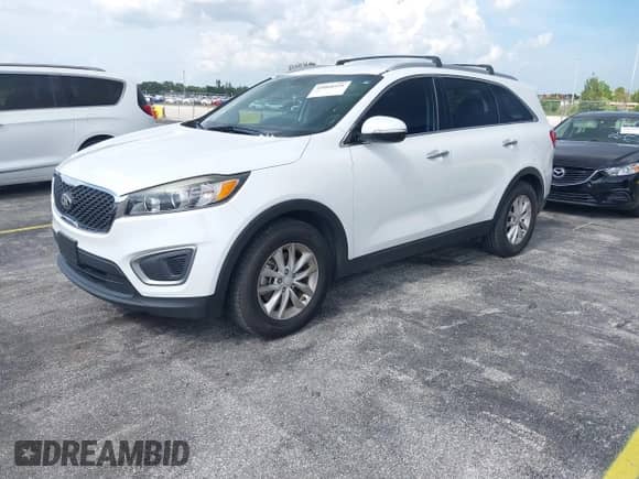2016 Kia Sorento L with VIN 5XYPG4A39GG091994, listed as a IAAI auction lot 43068521 with 114,776 mi miles and . Bid and sale history available at DreamBid. Image 2.