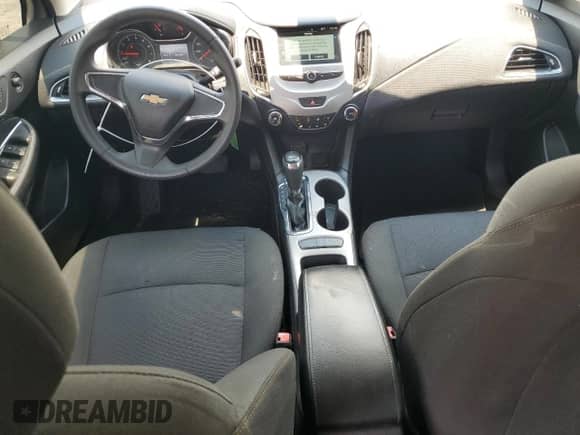 2018 Chevrolet Cruze LS с VIN 1G1BC5SMXJ7190016, выставлен на аукционе Copart как лот 62886775 с пробегом 101 654 миль миль и Списание • Salvage title. История ставок и продаж доступна на DreamBid. Изображение 8.