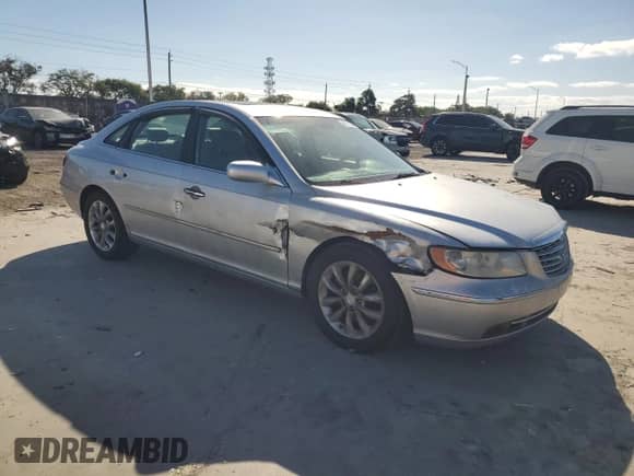 2008 Hyundai Azera Limited с VIN KMHFC46F58A319058, выставлен на аукционе Copart как лот 84177324 с пробегом 135 778 миль миль и Списание • Salvage title. История ставок и продаж доступна на DreamBid. Изображение 4.