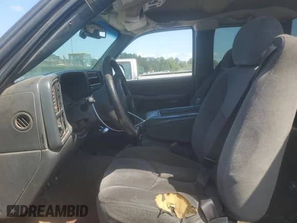 2006 GMC Sierra 1500 SLE1 with VIN 1GTEK19B86Z129666, listed as a Copart auction lot 62762165 with 299,192 mi miles and Salvage title. Bid and sale history available at DreamBid. Image 7.