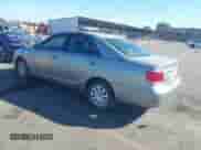 2005 Toyota Camry LE с VIN 4T1BE30K15U987748, выставлен на аукционе IAAI как лот 43388726 с пробегом 251 733 миль миль и . История ставок и продаж доступна на DreamBid. Изображение 3.