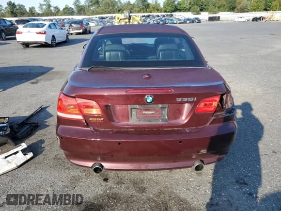 2007 BMW 3 Series 335i z VIN WBAWL73517PX49387, wystawiony jako Copart lot #71611705 z przebiegiem 81 292 mil mil oraz Szkoda całkowita • Salvage title. Historia ofert i sprzedaży dostępna na DreamBid. Obrazek 6.