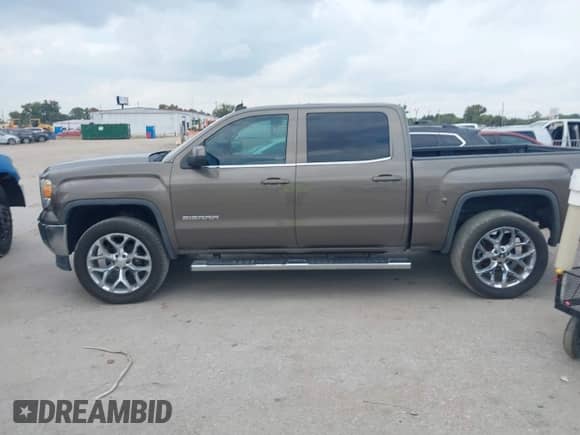 2014 GMC Sierra 1500 SLE with VIN 3GTU1UEC2EG351004, listed as a IAAI auction lot 43540049 with 196,197 mi miles and . Bid and sale history available at DreamBid. Image 14.