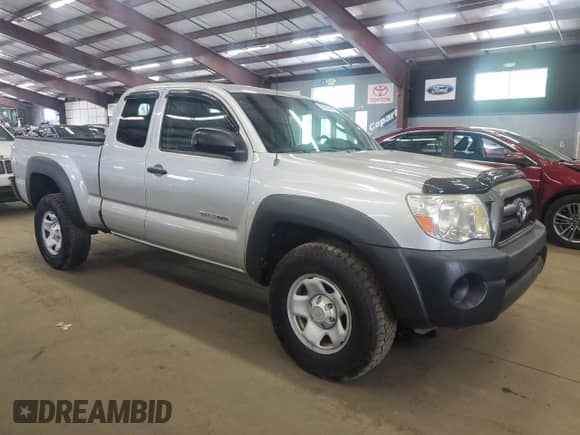 2007 Toyota Tacoma with VIN 5TEUX42NX7Z462413, listed as a Copart auction lot 59955995 with 235,190 mi miles and Clean title. Bid and sale history available at DreamBid. Image 4.