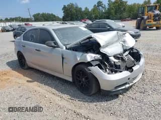 2008 BMW 3 Series 335i с VIN WBAVB73528P102030, выставлен на аукционе IAAI как лот 42261212 с пробегом 100 665 миль миль и . История ставок и продаж доступна на DreamBid. Изображение 1.