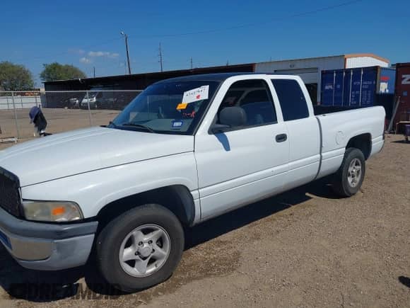 1997 Dodge 1500 with VIN 1B7HC13Y4VJ608090, listed as a IAAI auction lot 43427617 with 214,100 mi miles and . Bid and sale history available at DreamBid. Image 6.