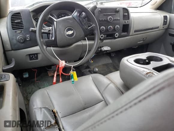 2012 Chevrolet Silverado 3500HD Work Truck с VIN 1GC4KZCG3CF121048, выставлен на аукционе Copart как лот 74835864 с пробегом Не указан миль и Списание • Salvage title. История ставок и продаж доступна на DreamBid. Изображение 8.