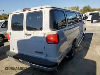 2002 Dodge Passenger z VIN 2B5WB35Z62K113765, wystawiony jako Copart lot #71943144 z przebiegiem 81 060 mil mil oraz Szkoda całkowita • Salvage title. Historia ofert i sprzedaży dostępna na DreamBid. Obrazek 3.