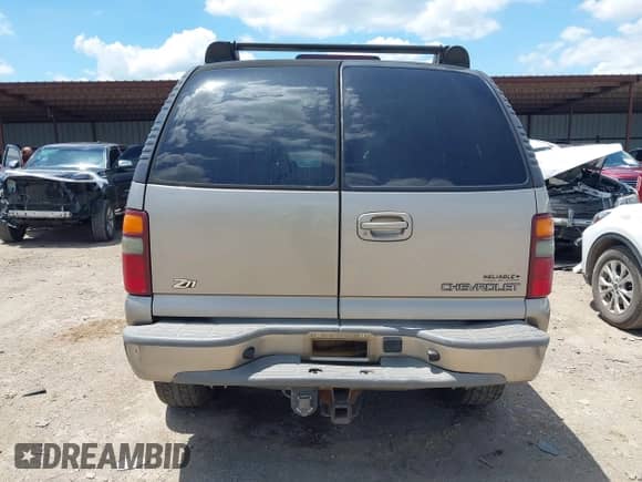 2002 Chevrolet Tahoe Z71 с VIN 1GNEK13Z12R160409, выставлен на аукционе IAAI как лот 42385299 с пробегом 325 336 миль миль и . История ставок и продаж доступна на DreamBid. Изображение 17.