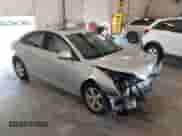 2011 Chevrolet Cruze 2LT z VIN 1G1PG5S95B7146982, wystawiony jako IAAI lot #42696089 z przebiegiem 190 488 mil mil oraz . Historia ofert i sprzedaży dostępna na DreamBid. Obrazek 1.