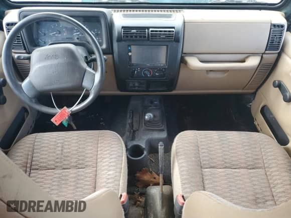 2000 Jeep Wrangler SE with VIN 1J4FA29P8YP735101, listed as a Copart auction lot 81805125 with Not provided miles and Clean title. Bid and sale history available at DreamBid. Image 8.