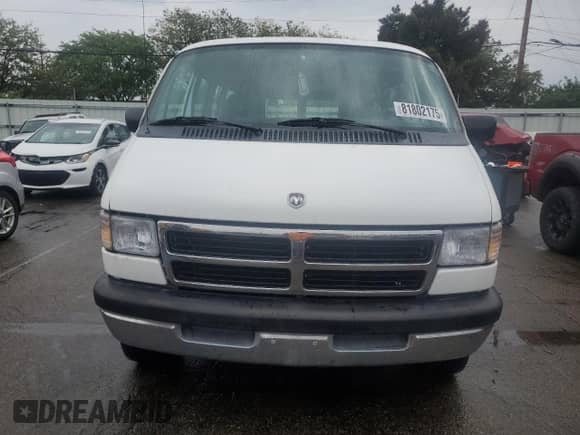 1994 Dodge Passenger with VIN 2B5WB35Y2RK163161, listed as a Copart auction lot 81802175 with 67,407 mi miles and Salvage title. Bid and sale history available at DreamBid. Image 5.