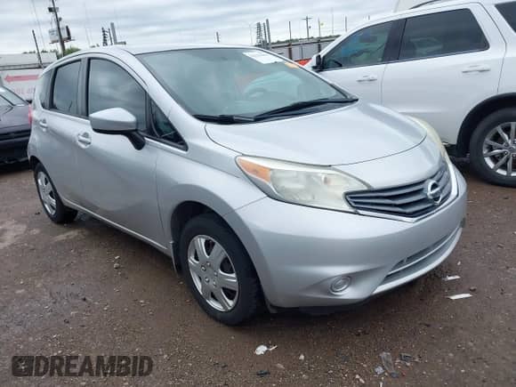 2015 Nissan Note SV z VIN 3N1CE2CPXFL399128, wystawiony jako IAAI lot #42532258 z przebiegiem 68 825 mil mil oraz . Historia ofert i sprzedaży dostępna na DreamBid. Obrazek 1.