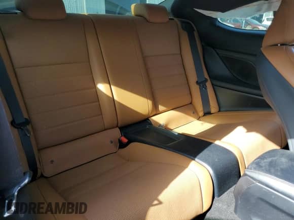 2019 Lexus RC 300 z VIN JTHHA5BC6K5009696, wystawiony jako Copart lot #57093205 z przebiegiem 120 180 mil mil oraz Nie do naprawy • Non repairable. Historia ofert i sprzedaży dostępna na DreamBid. Obrazek 10.