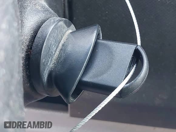 2011 Ford Econoline Cargo Commercial with VIN 1FTNE2EL9BDA11810, listed as a IAAI auction lot 43243617 with 201,360 mi miles and . Bid and sale history available at DreamBid. Image 11.