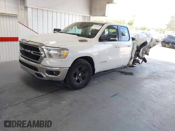 2020 Ram 1500 Big Horn z VIN 1C6RREBTXLN294751, wystawiony jako IAAI lot #42903519 z przebiegiem 194 530 mil mil oraz . Historia ofert i sprzedaży dostępna na DreamBid. Obrazek 2.