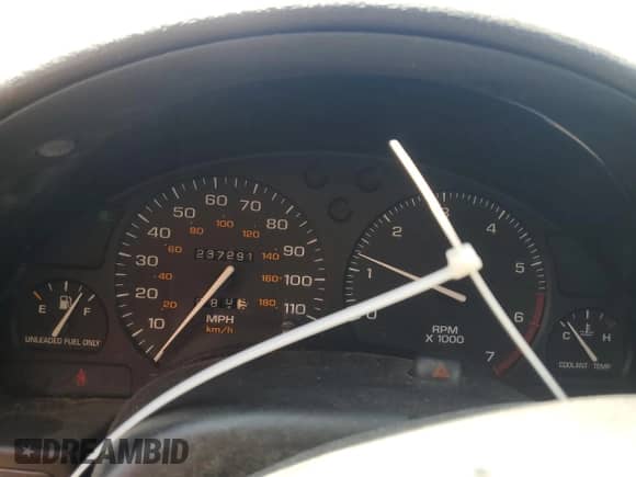 1998 Saturn SL с VIN 1G8ZH528XWZ140961, выставлен на аукционе Copart как лот 61259575 с пробегом 237 291 миль миль и Списание • Salvage title. История ставок и продаж доступна на DreamBid. Изображение 9.