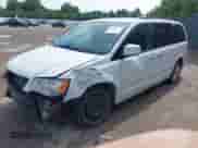 2016 Dodge Grand Caravan SXT z VIN 2C4RDGCG9GR339045, wystawiony jako IAAI lot #42717779 z przebiegiem 109 655 mil mil oraz . Historia ofert i sprzedaży dostępna na DreamBid. Obrazek 2.