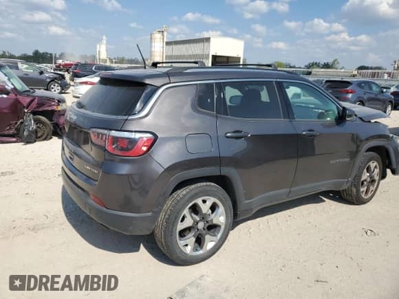 2019 Jeep Compass Limited z VIN 3C4NJDCB1KT621065, wystawiony jako Copart lot #81983025 z przebiegiem 106 745 mil mil oraz Szkoda całkowita • Salvage title. Historia ofert i sprzedaży dostępna na DreamBid. Obrazek 3.