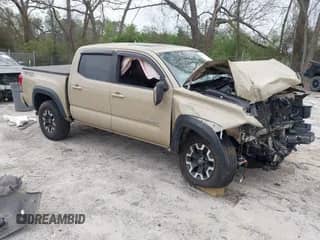 2017 Toyota Tacoma SR5 with VIN 5TFAZ5CN5HX045873, listed as a IAAI auction lot 41946013 with 114,892 mi miles and . Bid and sale history available at DreamBid. Image 1.