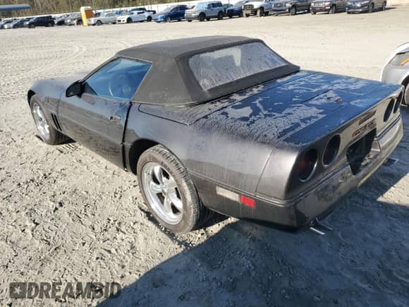 1988 Chevrolet Corvette with VIN 1G1YY3185J5104305, listed as a Copart auction lot 75459374 with 112,895 mi miles and Salvage title. Bid and sale history available at DreamBid. Image 2.