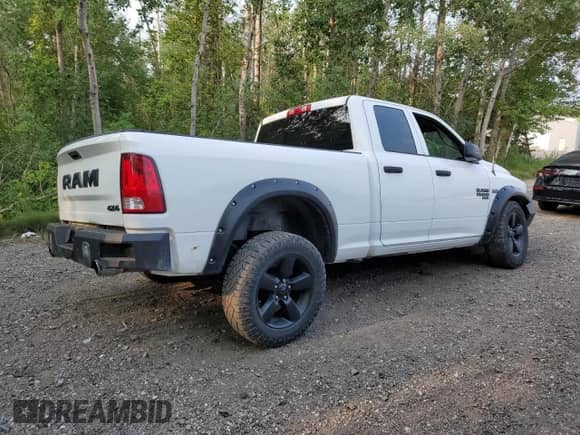 2019 Ram 1500 Tradesman z VIN 1C6RR7FT7KS672210, wystawiony jako Copart lot #67598755 z przebiegiem 146 666 mil mil oraz Szkoda całkowita • Salvage title. Historia ofert i sprzedaży dostępna na DreamBid. Obrazek 3.