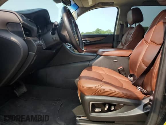 2016 Cadillac Escalade ESV Premium Collection с VIN 1GYS4JKJ8GR151953, выставлен на аукционе Copart как лот 59146475 с пробегом Не указан миль и Списание • Salvage title. История ставок и продаж доступна на DreamBid. Изображение 7.