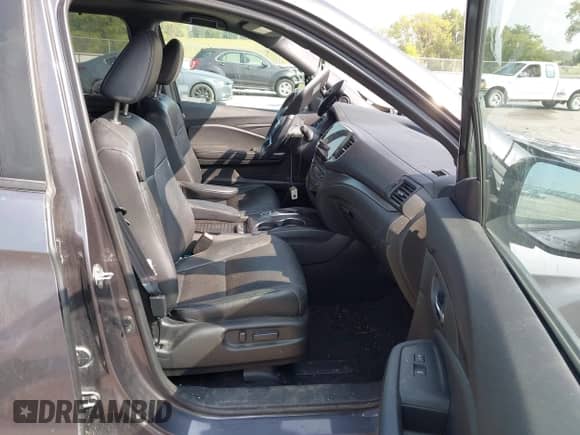 2019 Honda Passport EX-L с VIN 5FNYF8H56KB025666, выставлен на аукционе IAAI как лот 43144704 с пробегом 100 000 миль миль и . История ставок и продаж доступна на DreamBid. Изображение 5.